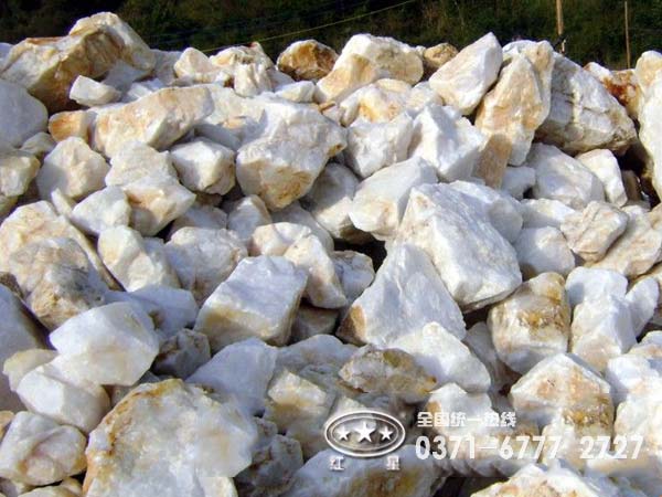 石英石粉碎機價格多少？