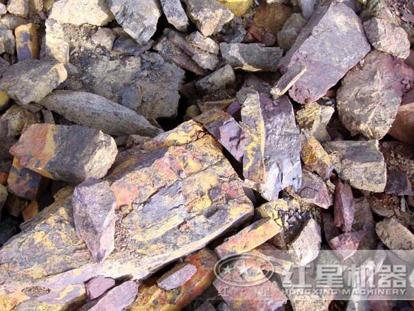 鐵礦石顎式破碎機(jī)哪家好，大概價(jià)格多少
