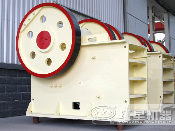 河卵石顎式破碎機(jī) 河卵石顎式破碎機(jī)