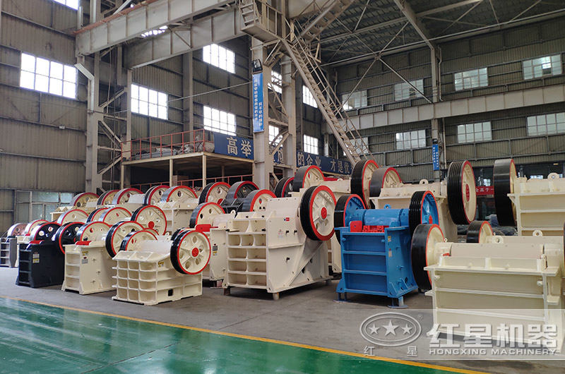 不同型號(hào)規(guī)格下的顎式破碎機(jī) 不同型號(hào)規(guī)格下的顎式破碎機(jī)